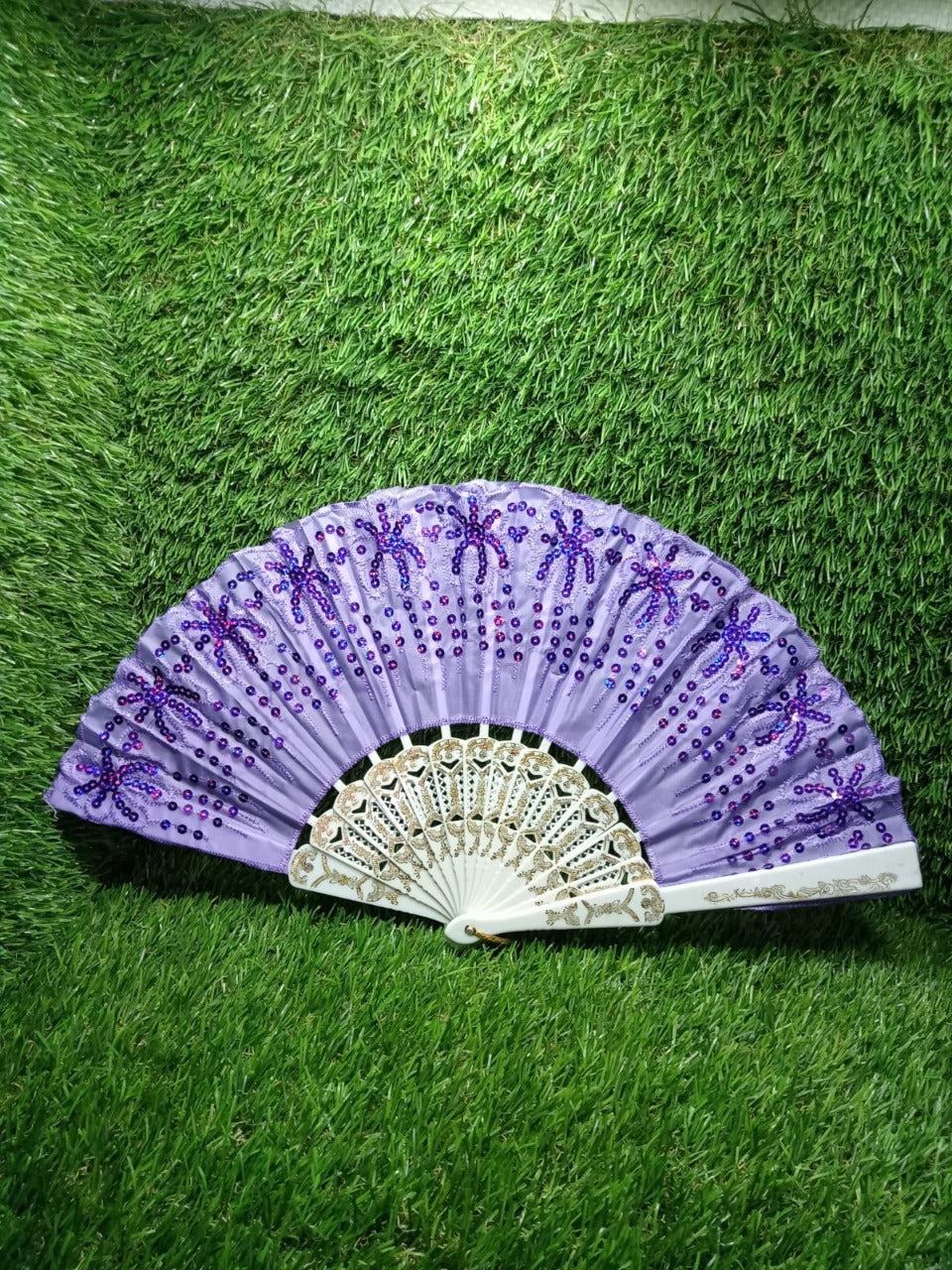 4930 Hand Folding Fan, Chinese Vintage Style Handheld Fan with Fabric Sleeve DeoDap